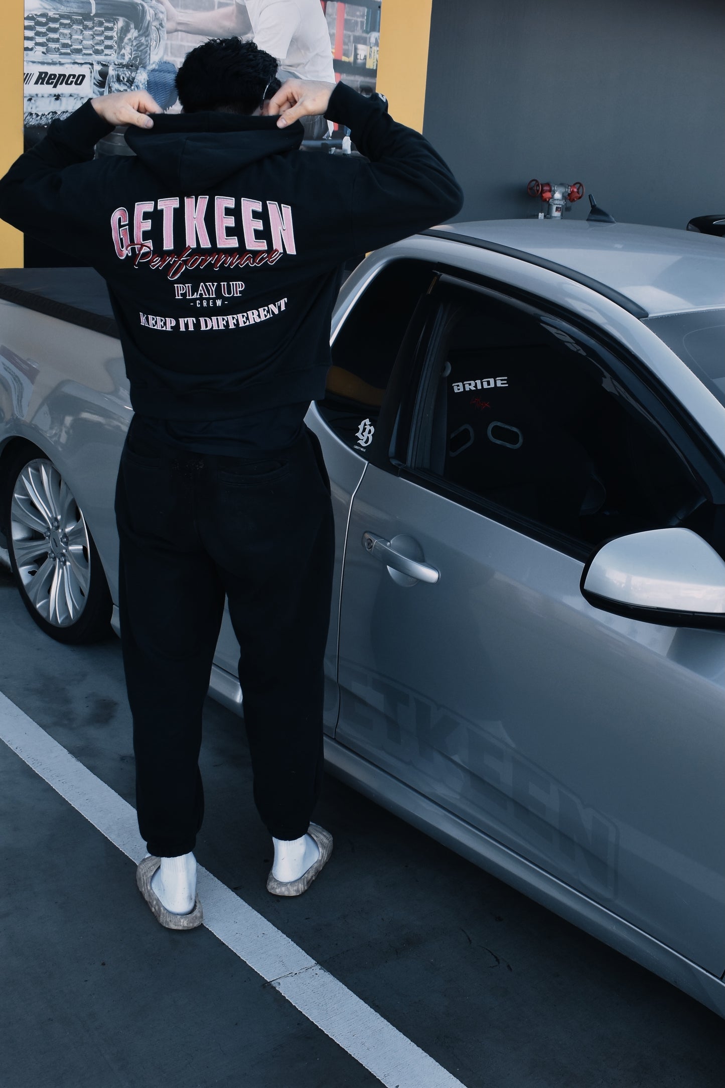 GK signature hoddie